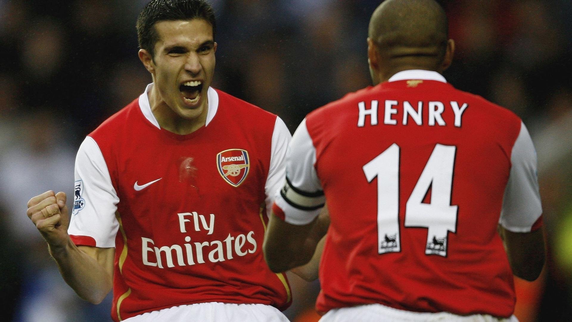 “中国足球年度最佳阵容揭晓，实力队伍荣登榜单”，中国足球最佳阵容名单