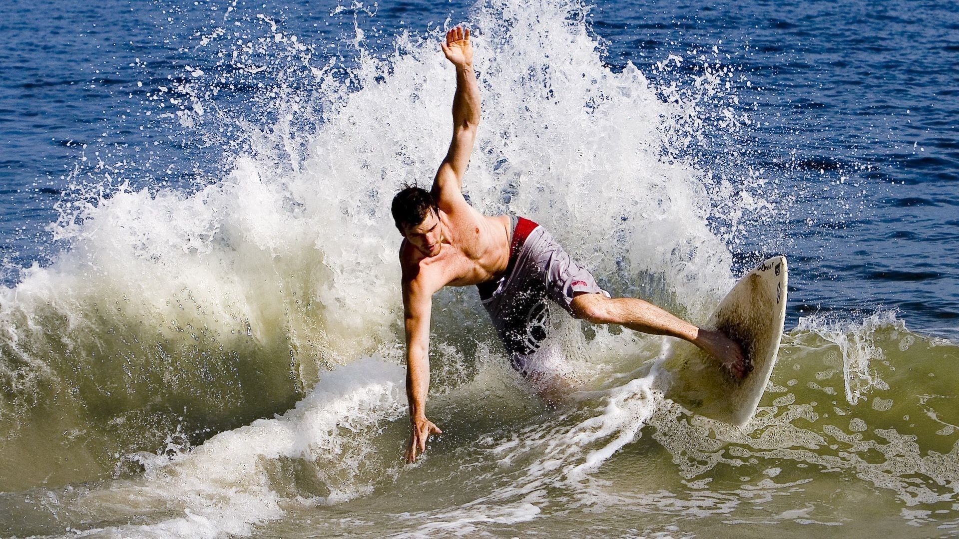 《彩虹六号》赛事对团队协作的强调：沟通、信任与执行力，彩虹六号battleye